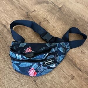 NWOT Dakine Navy Floral Belt Bag with Pink Blossom Print